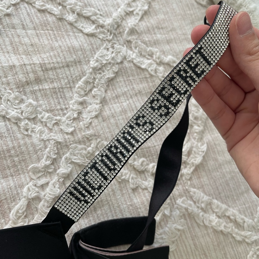 Shine strap VS bra
